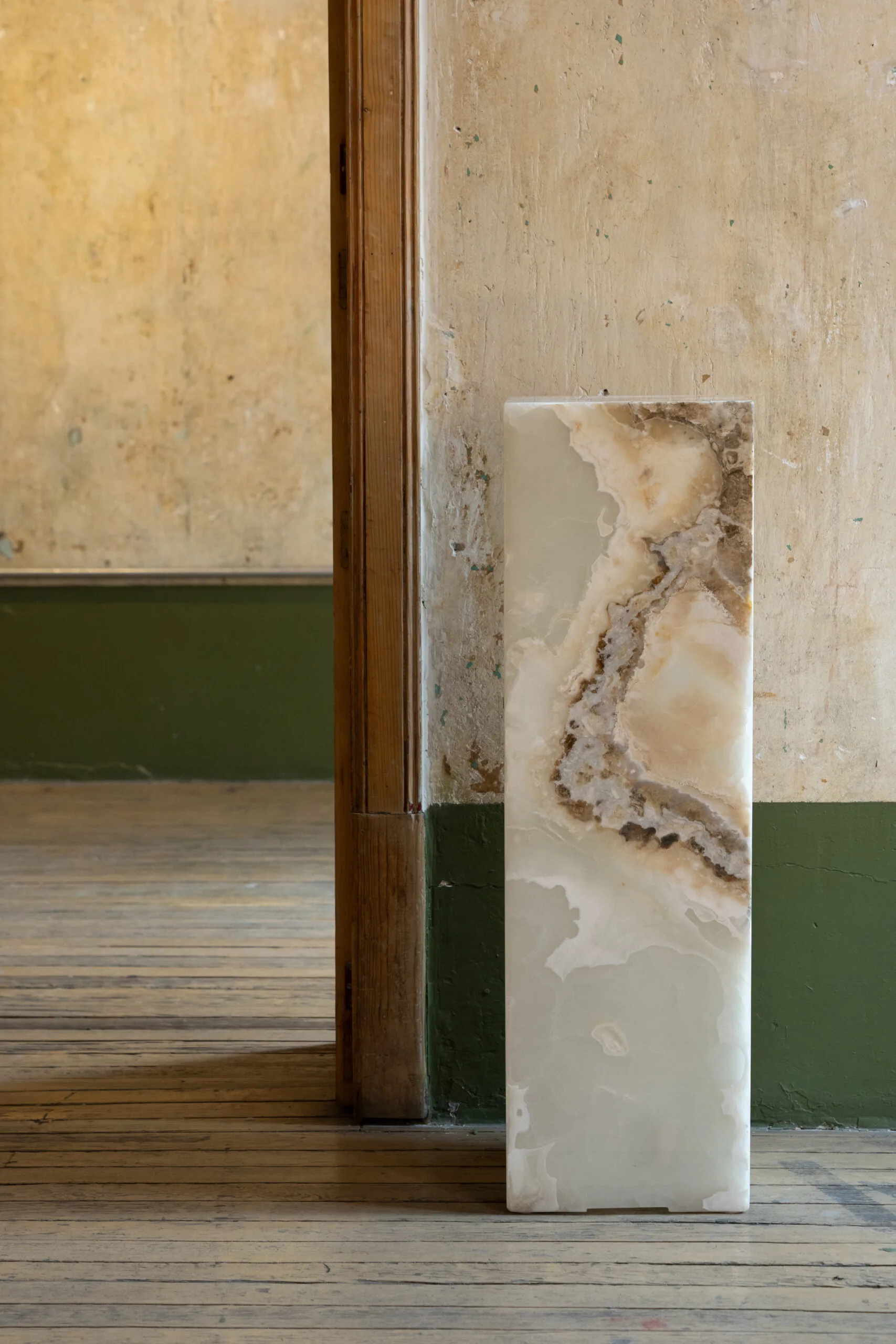 floor lamp made of onyx