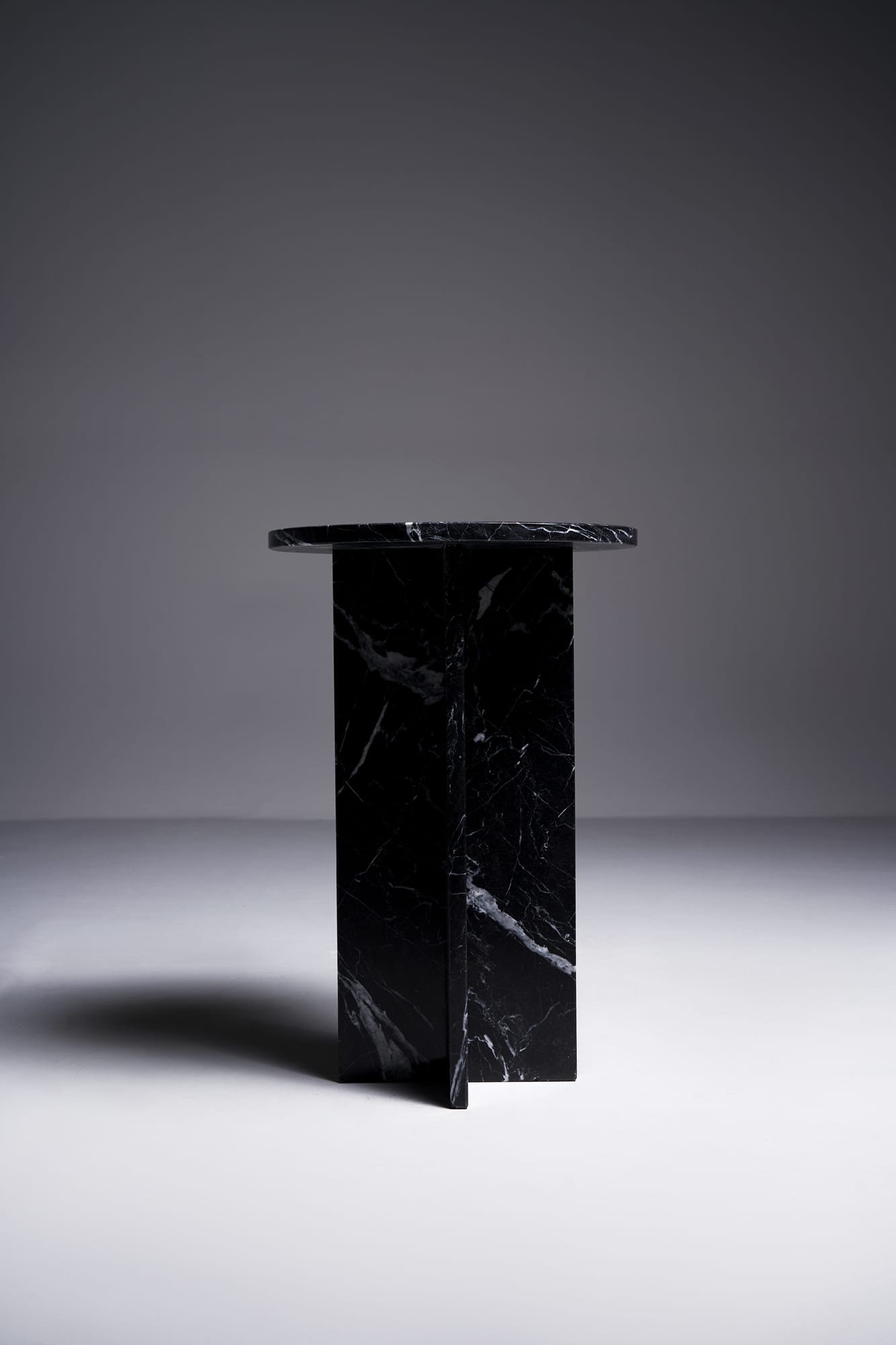mediator_table_black_marble_04